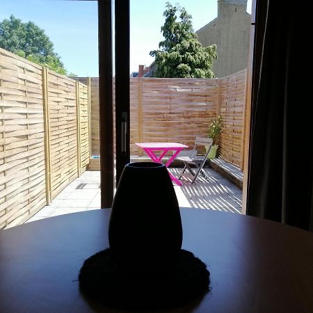 Studio 2 Pers Tourisme Et Business Namur Luaran gambar
